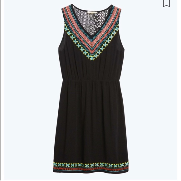 Skies are Blue Maebelle Embroidered black dress. Size Small. - Picture 2 of 10